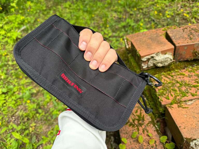 ラウンド必携のアクセを整理！ “コンプリート・ポーチ”。